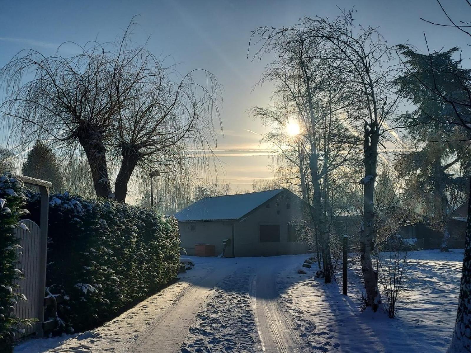 Rustig Gelegen Chalet Kapeki Met Tuin Aan Het Water Geel Kültér fotó